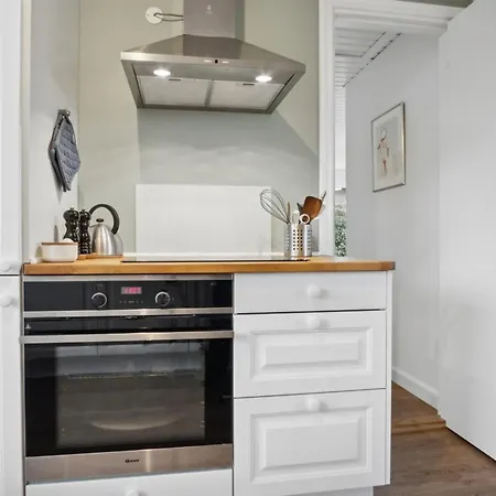 Mayla - 50m From The Sea By Interhome