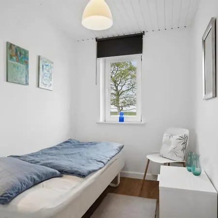 Ferienhaus Mayla - 50m From The Sea By Interhome